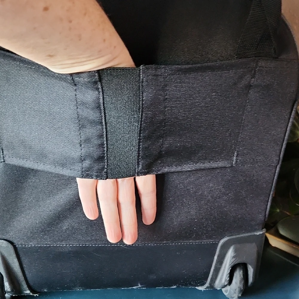 Eagle Creek Wheeled Personal Underseat Carry-on Travel Bag